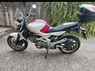 suzuki sv 650 anno 2009