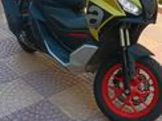 aprilia sr gt 125 - 2025 permuto ducati monster