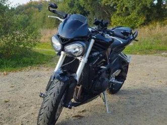 triumph street triple