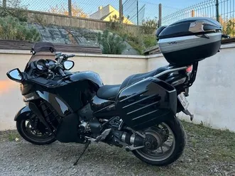 kawasaki 1400 gtr