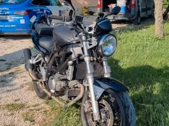 sv 650 2007■suzuki 650 svn - noire - 2007 - idéale a2 (si bridée) - 55 000 km■suzuki 650 svn - noire - 2007 - idéale a2 (si bridée) - 55 000 km