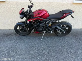 triumph street triple rs
