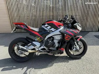 aprilia tuono 660 cm3
