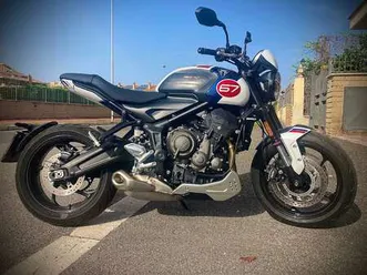 triumph trident 660 tt 67 bianco