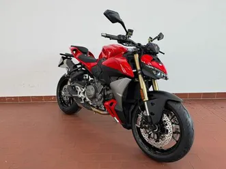 ducati streetfighter v2