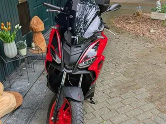 aprilia sr gt 200 wie neu inkl. topcase