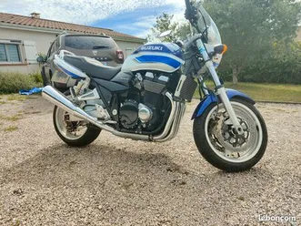 gsx 1400 modèle 2001