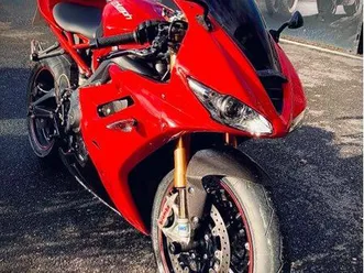 triumph daytona 675r