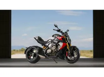 ducati diavel v4 rs neuheit! öhlins! desmo! schmiedefel