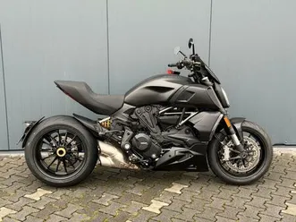 ducati diavel 1260 dark