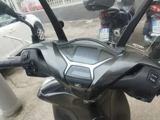 honda sh 150 grigio