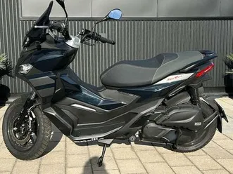 aprilia sr gt 125 abs+led+garantie