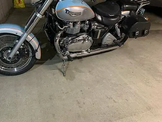 triumph bonneville amerika