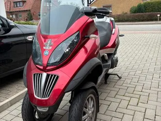 piaggio mp3 400 lt
