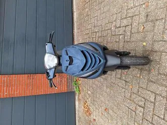 ② piaggio zip b klasse 50 cc