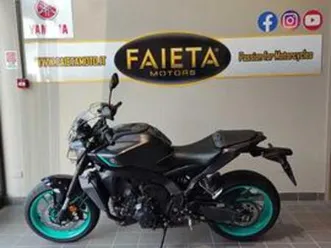 yamaha mt-09 y-amt - 2025