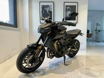 yamaha mt-09 nero