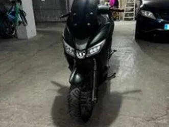 scooter aprilia sxr 50