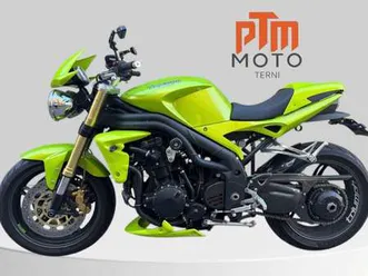 triumph speed triple 1050 verde