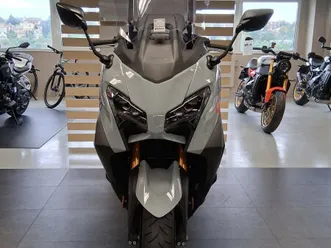 yamaha t-max tech max