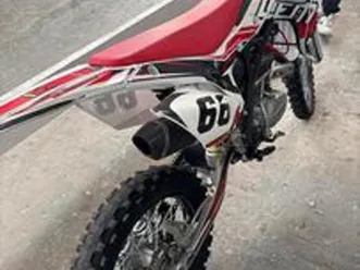 moto cross 250 akrapovic