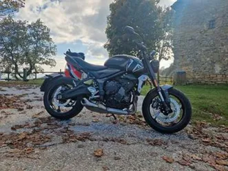 triumph trident 660 - 2021