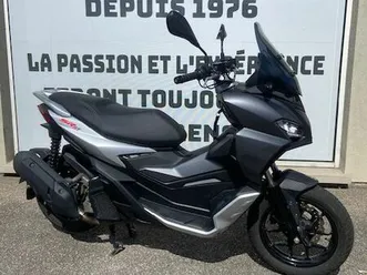 aprilia sr gt 125 abs