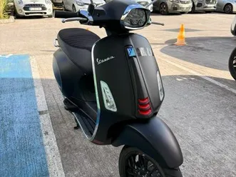 vespa 125 cc sprint 2025