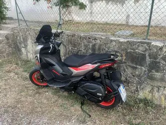 aprilia sr gt 200 sport