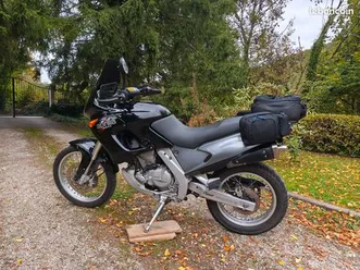 aprilia pegaso 650