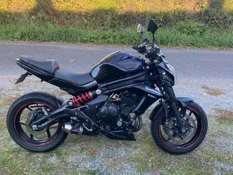 vends moto kawasaki er 6n