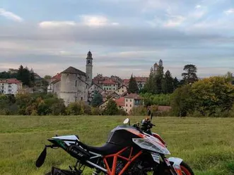 ktm 1290 super duke r arancione