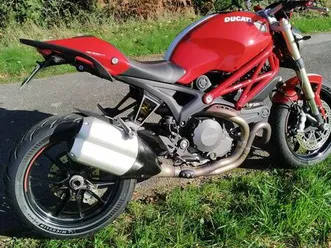 ducati monster 1100 evo