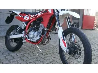 vendo swm rs 125 r (2017 - 20) usata a somma lombardo (codice 9850835) - moto.it