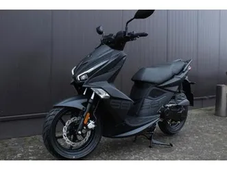 kymco super 8 r 50i / 3j. garantie / e-start