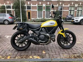 ducati scrambler icon geel