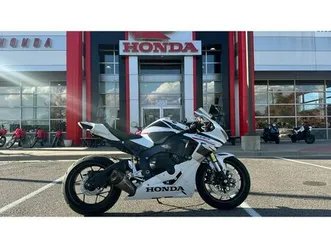 2025 honda cbr1000rr abs