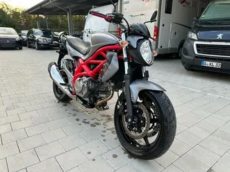 suzuki gladius
