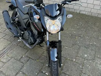 yamaha ys125 – gepflegt & unfallfrei – nur 2.900 km