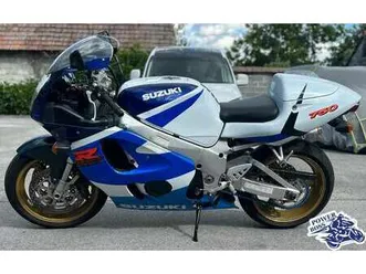 suzuki gsx-r 750 srad