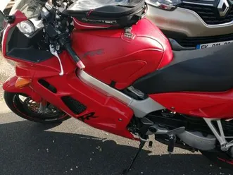 vend honda vfr 800 fi 2001