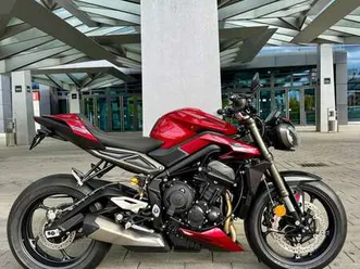 triumph street triple 765
