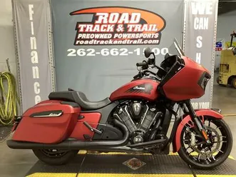 2024 indian motorcycle® challenger dark horse with powerband audio package