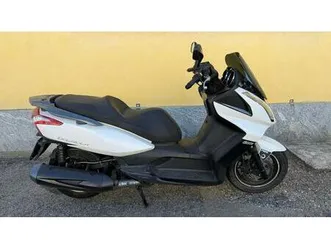 vendo kymco downtown 300i (2009 - 17) usata a vigevano (codice 9851801) - moto.it
