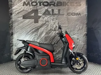 scutum seat mo escooter 125 for sale in malvern