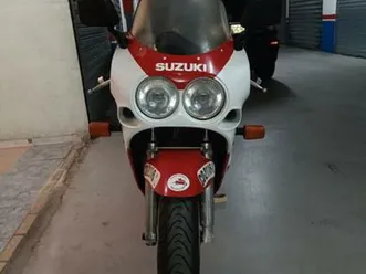 suzuki - gsxr 750