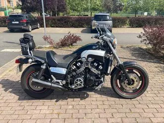 yamaha - v max