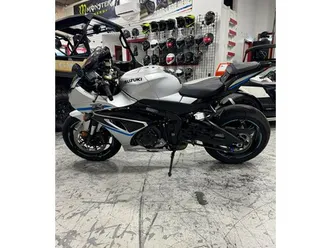 2025 suzuki gsx-r1000rz