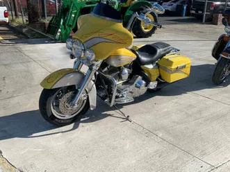 2005 harley-davidson screamin eagle flhtcse2