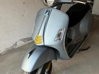 piaggio vespa 300 gts hpe - 2022